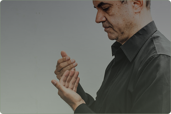 Gustavo Espada dirigiendo